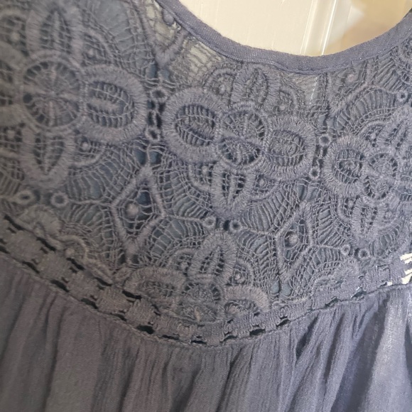 Tank top blouse. - Picture 4 of 5